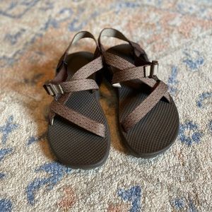 Women’s Chaco sandals with vibrant sole size 8